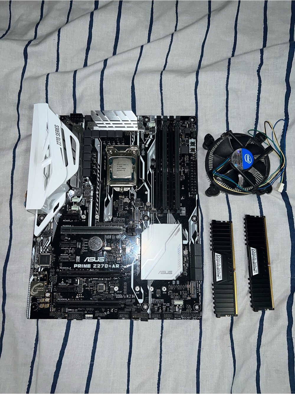 ASUS Prime Z270-AR motherboard with i5-7600K and DDR4 RAM